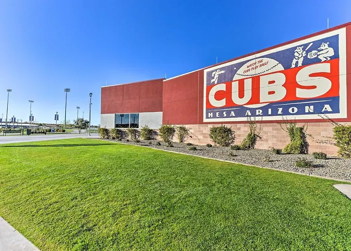 Walk To Sloan Park: W/ Pool Access In Hébergement de vacances Mesa